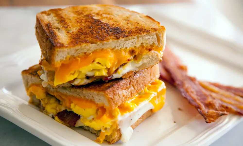 Bacon and Egg Grilled Cheese Sandwich Recipe