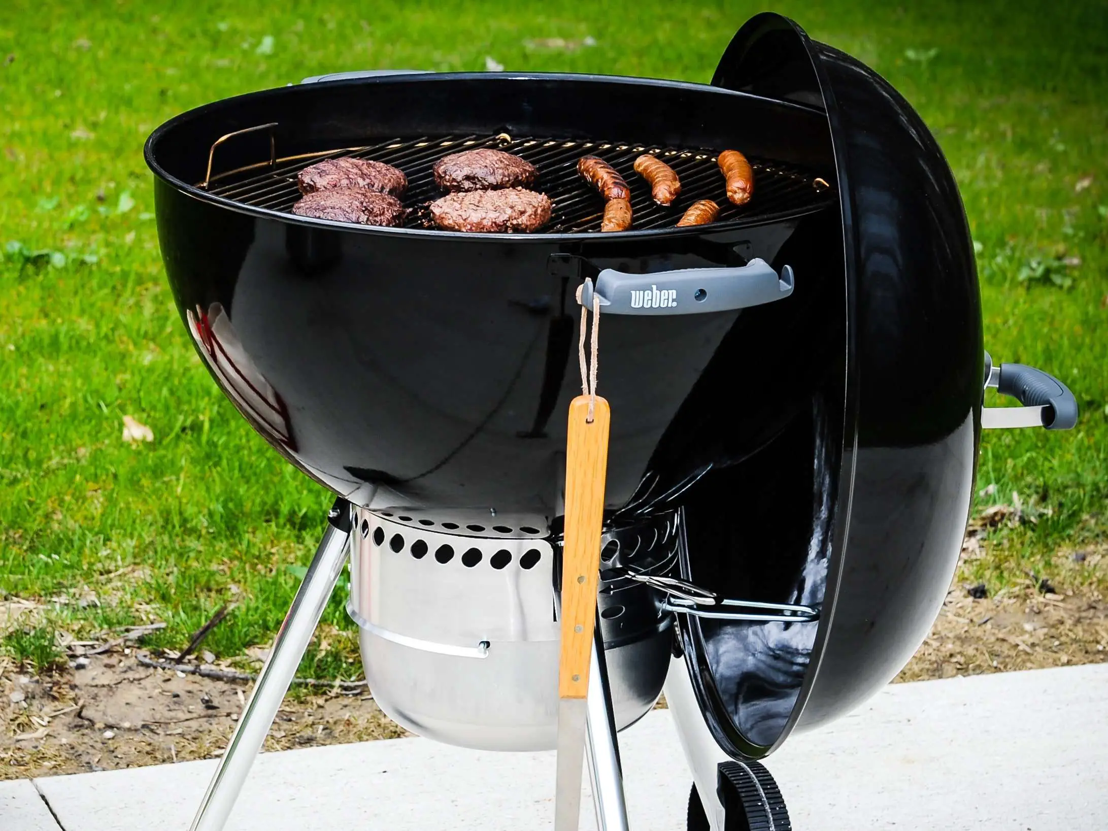 Burn, Baby, Burn: The Best Charcoal Grills You Can Buy