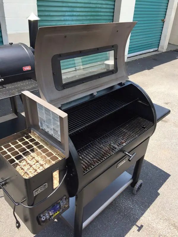 Cabelaâs 36â? pro series pellet smoker &  grill for Sale in Atlanta, GA ...