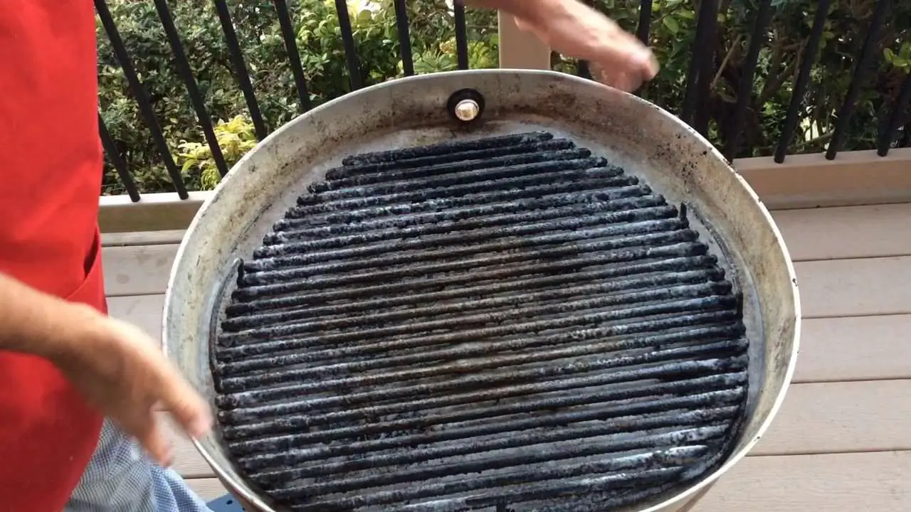 Cleaning your grill grates