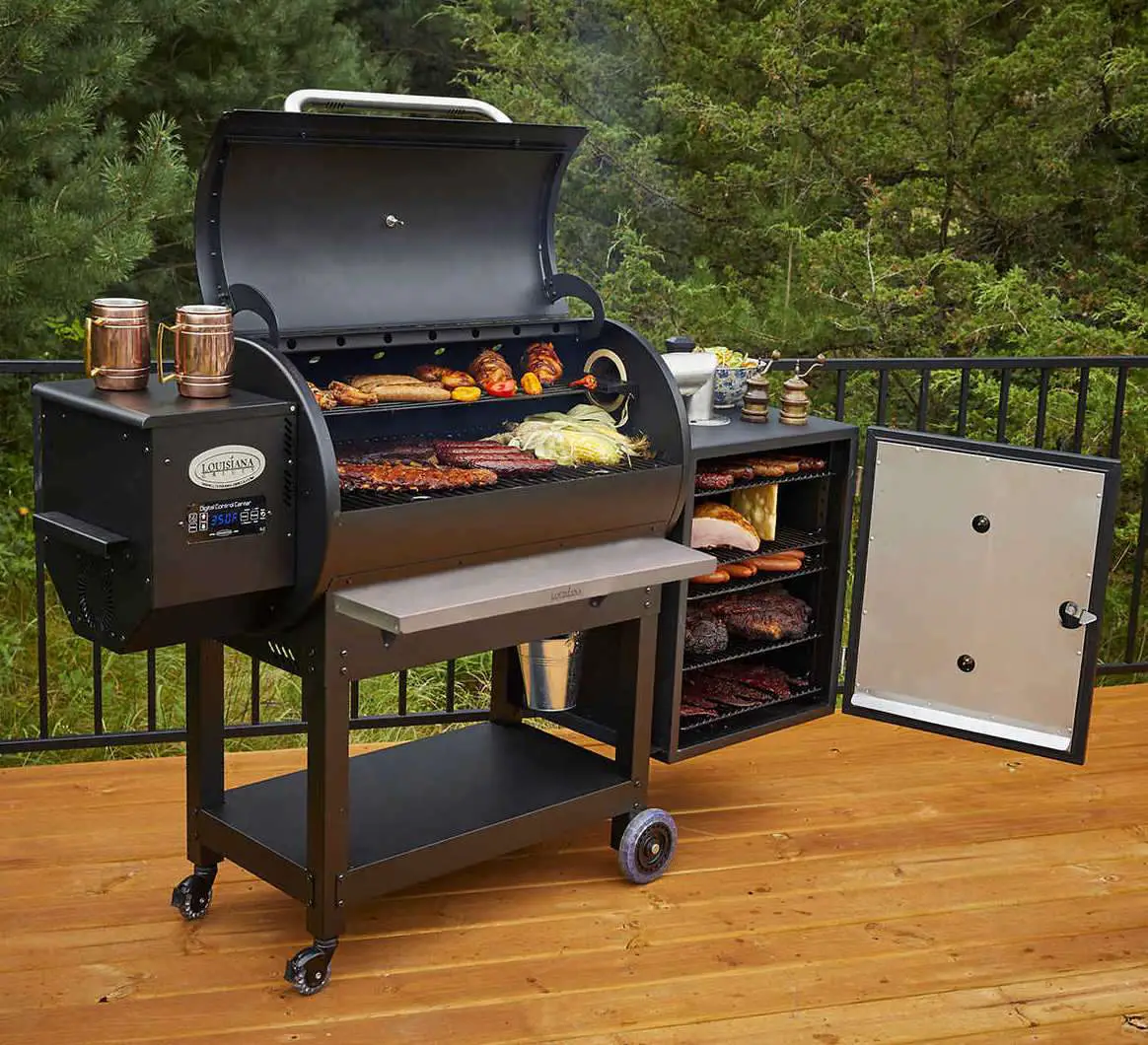 Costco offers its members the Louisiana Grills Champion ...