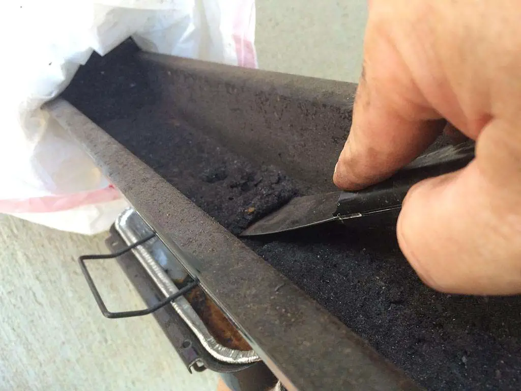 Deep Cleaning Your Weber Gas Grill