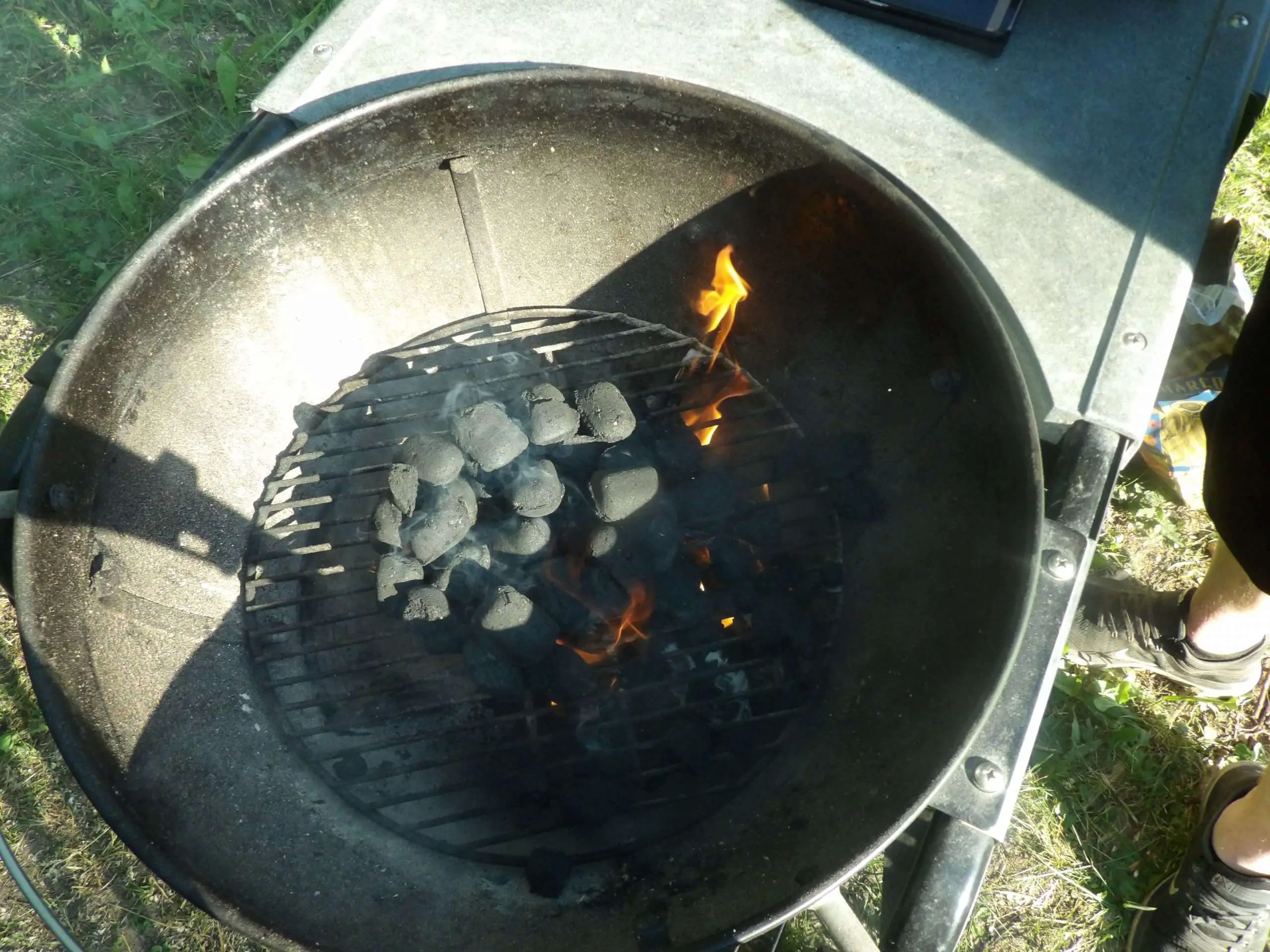 Easy Charcoal lighting without Lighter fluid
