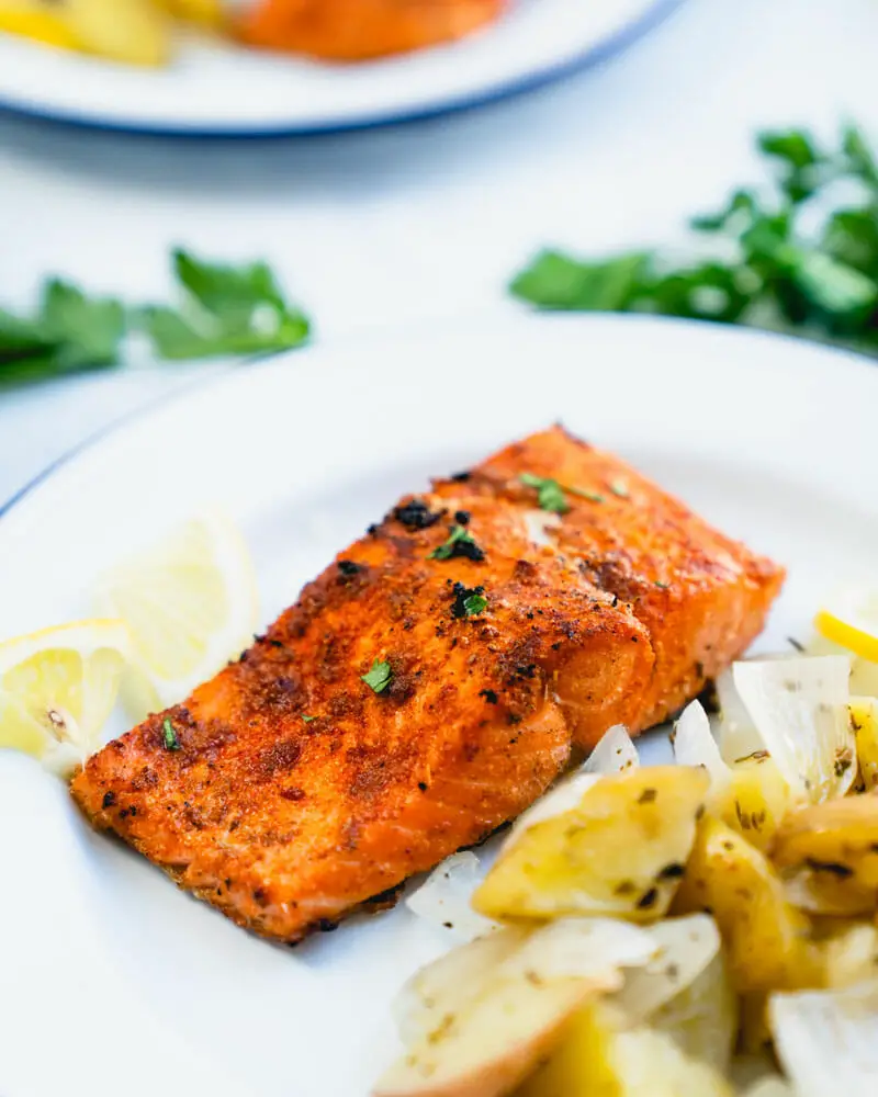 Easy Grilled Salmon (Perfectly Seasoned!) â A Couple Cooks