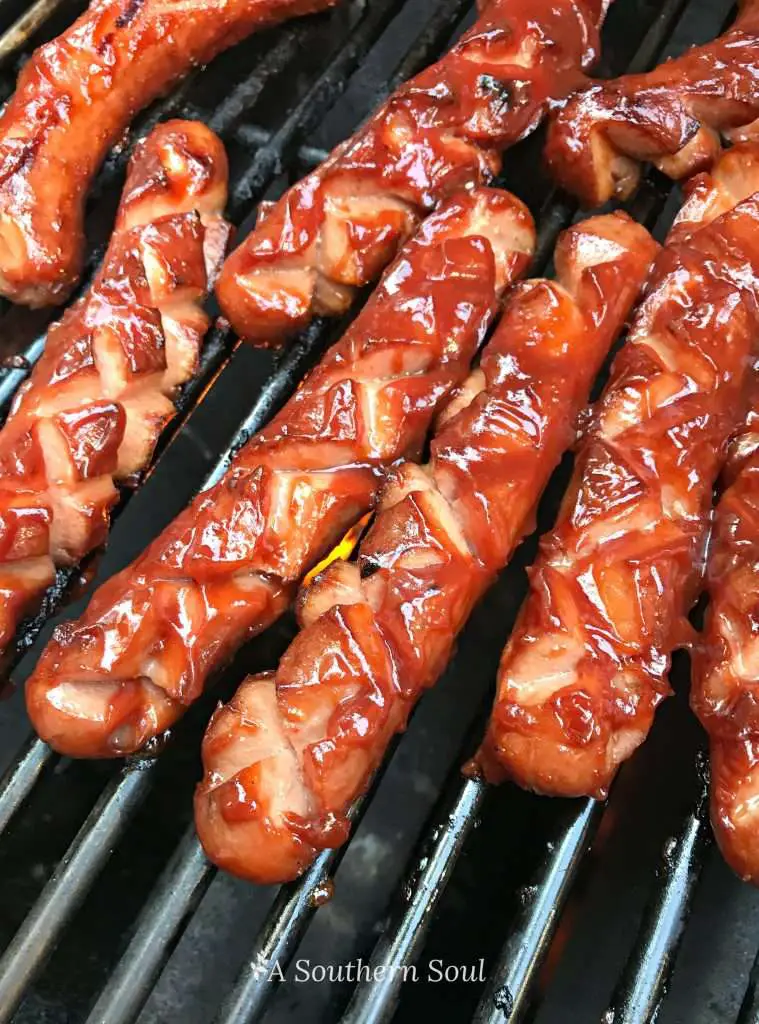 Grilled Barbecued Hot Dogs