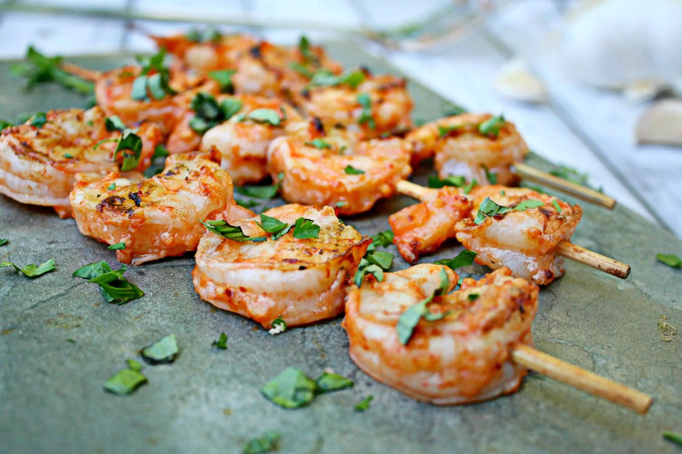 Grilled Shrimp with Salsa and Garlic Marinade