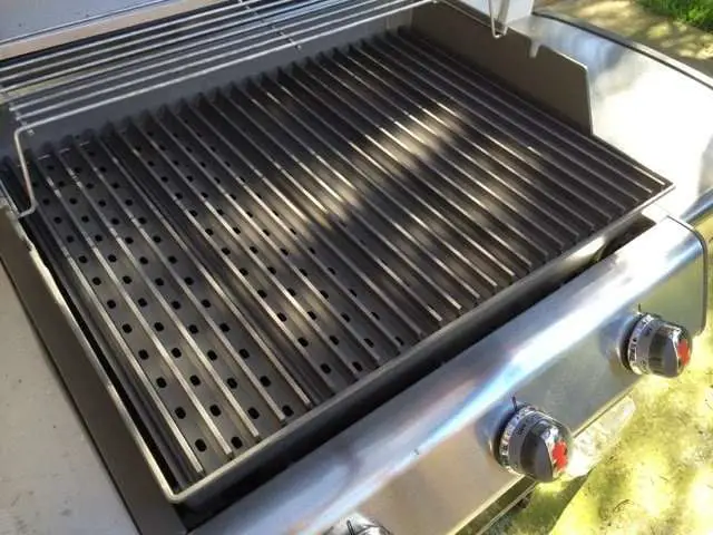 Grilling Grate with GrillGrate: The Grate Debate... Go on ...