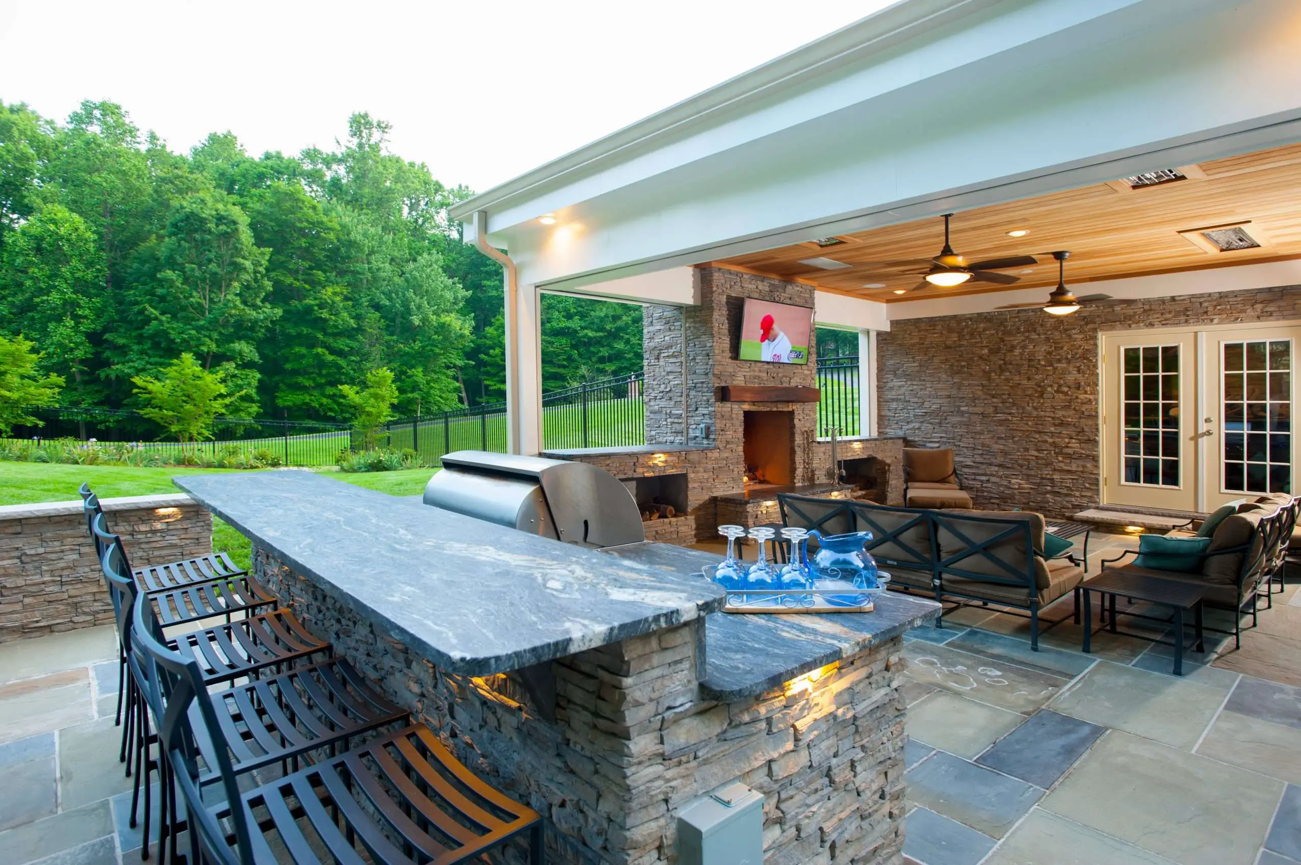 How Much Does a Grill for an Outdoor Kitchen Cost?