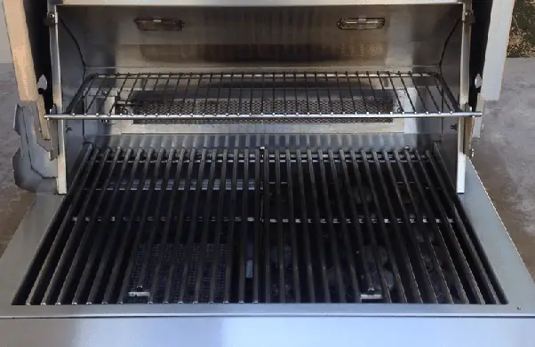 How to clean a BBQ grill with vinegar