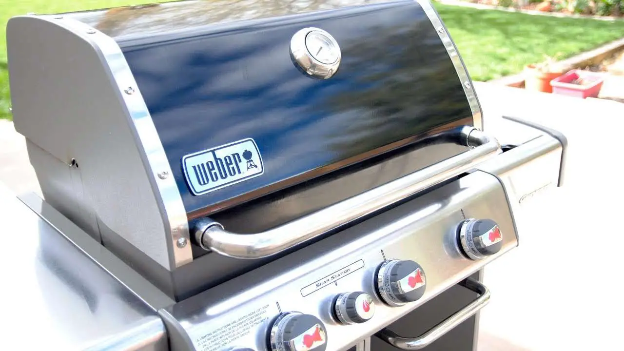 How to Clean a Weber Gas Grill