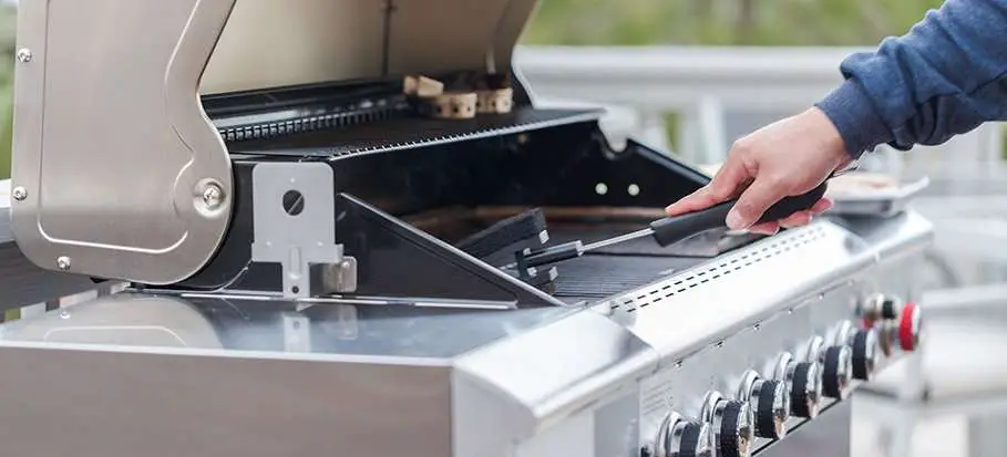 How to Clean Barbecue Grill Grates
