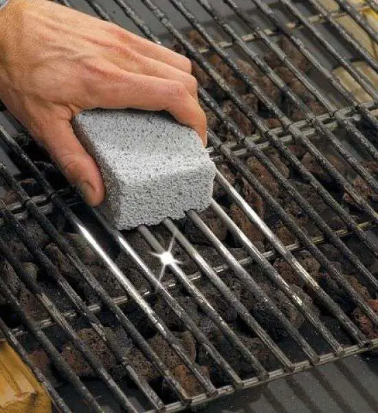 How to Clean Barbecue Grills, Grates and Racks