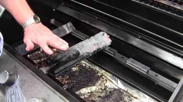 How to Clean Cast Iron Grill Grates Weber