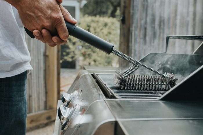 How To Clean Grill Grates â The Ultimate Guide On Grill ...