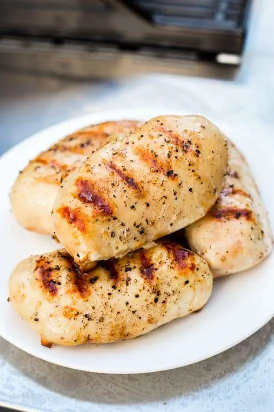 How to Cook Moist Chicken Breast on Grill