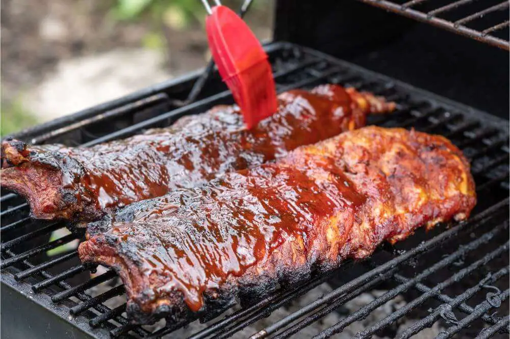 How to Cook Ribs on a Charcoal Grill Fast
