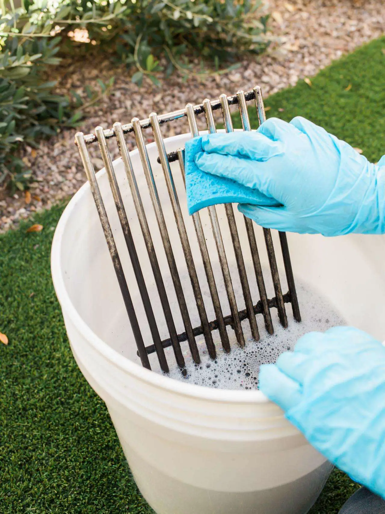 How to Deep Clean Your Grill