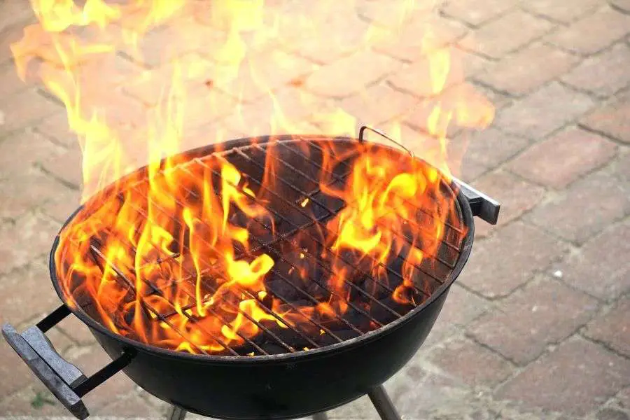 How to Keep Charcoal Grill Hot