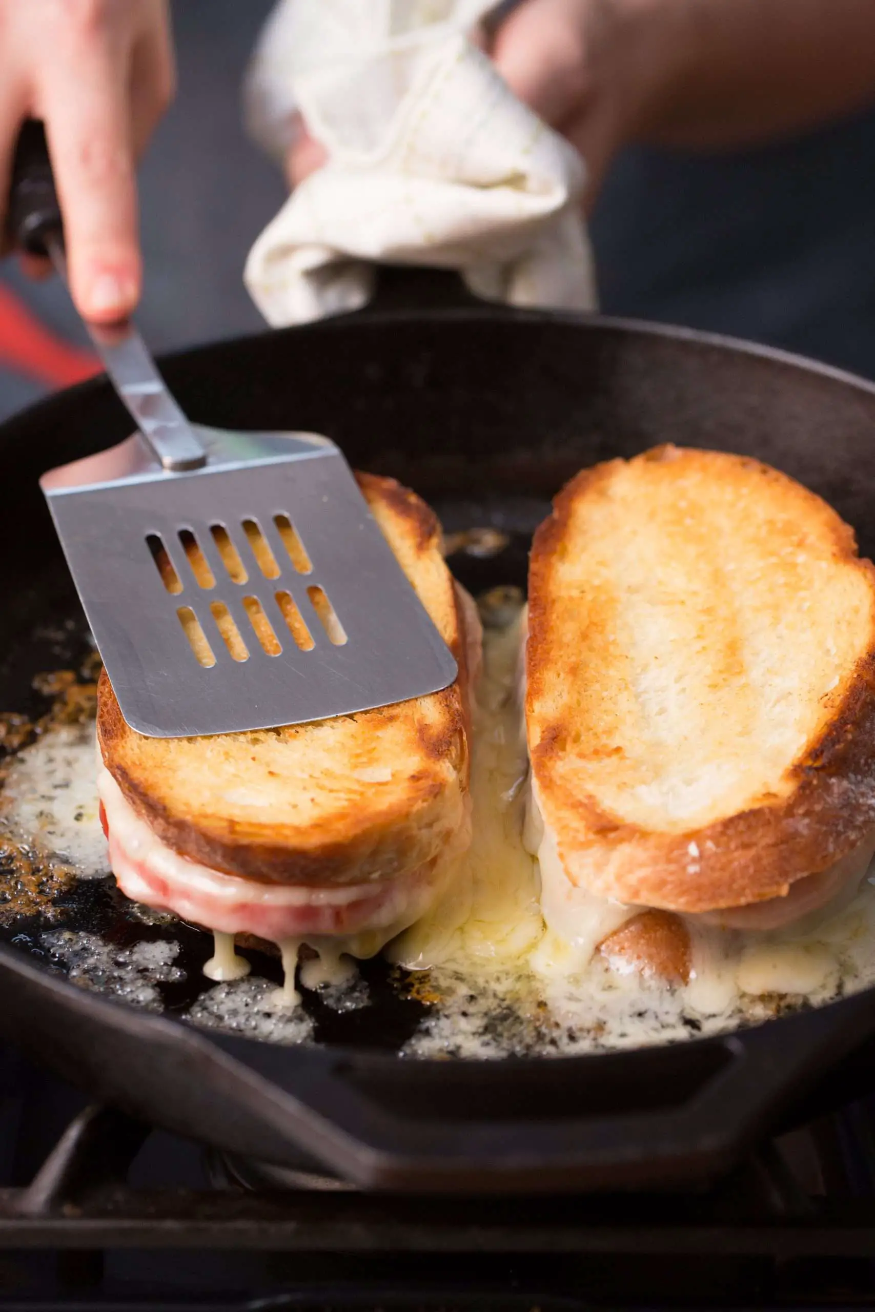 How To Make the Best Tomato Grilled Cheese Sandwich