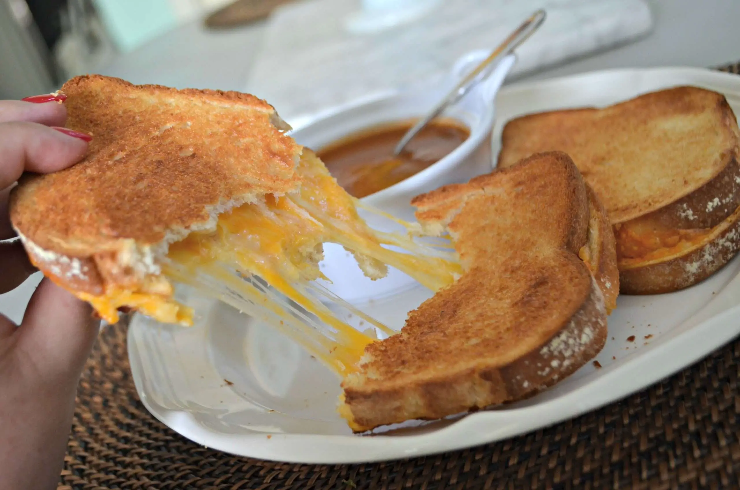 Make a Perfect Grilled Cheese Using the Air Fryer