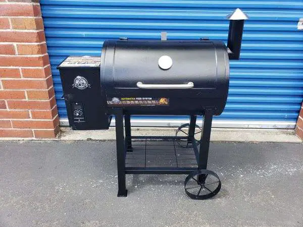 Pit boss pb820fb pellet grill smoker for Sale in Sumner ...
