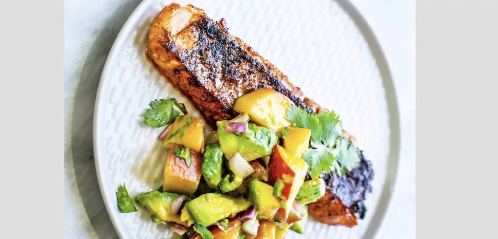 RECIPE OF THE DAY: Grilled Salmon with Peach Salsa