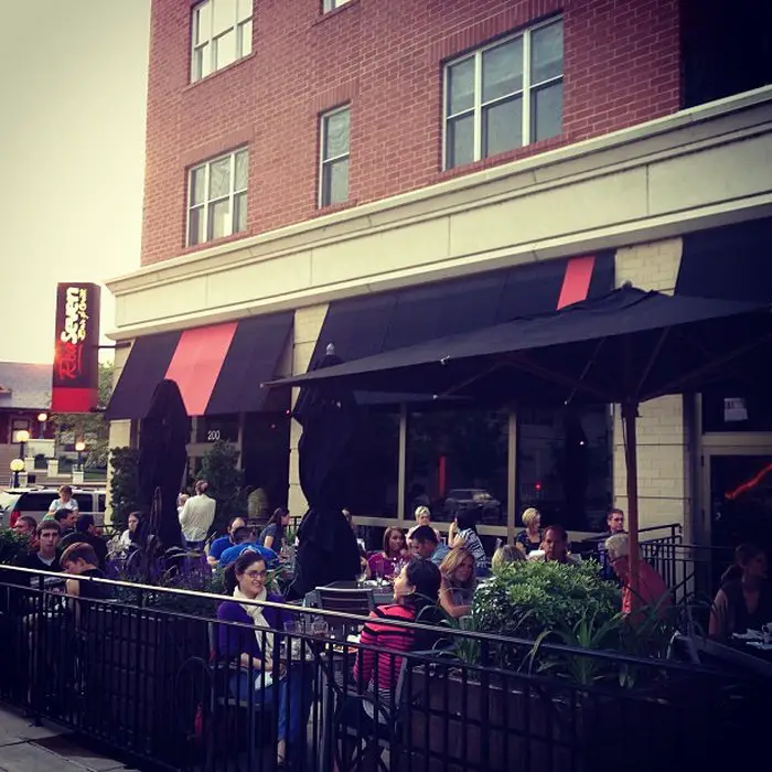 The 12 Best Restaurants With Outdoor Seating In Indiana