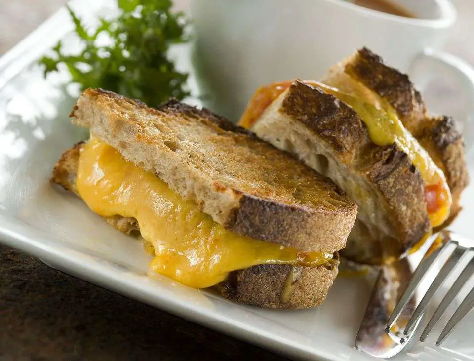 The Best Cheese for Grilled Cheese Sandwiches