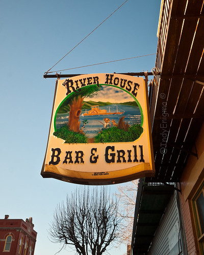 The River House Bar &  Grill