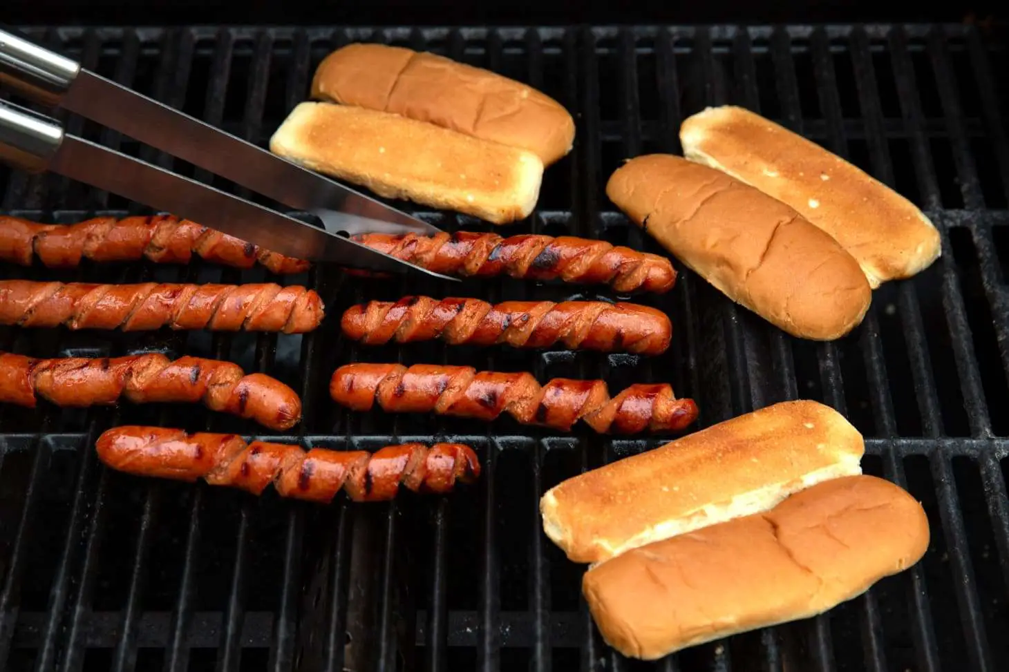This Is The Best Way To Grill Hot Dogs