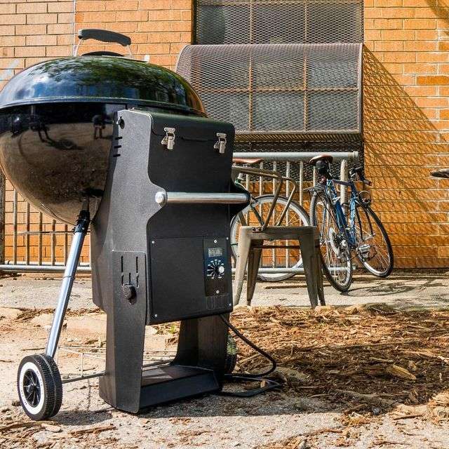 This Is the Easiest Way to Make Your Weber Kettle Grill a Smoker in ...