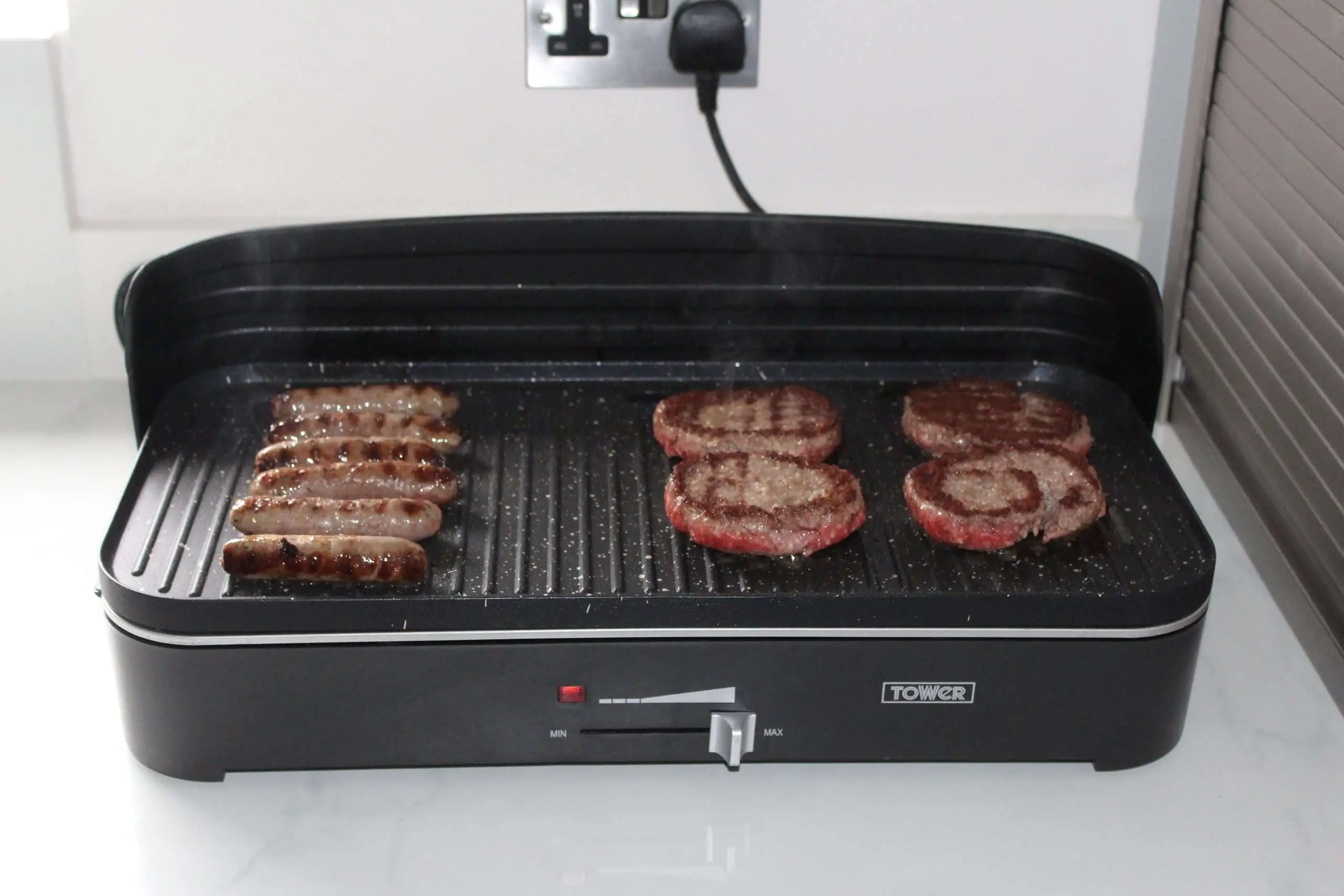 Tower T14028 Indoor/Outdoor Electric Barbecue Grill Review ...