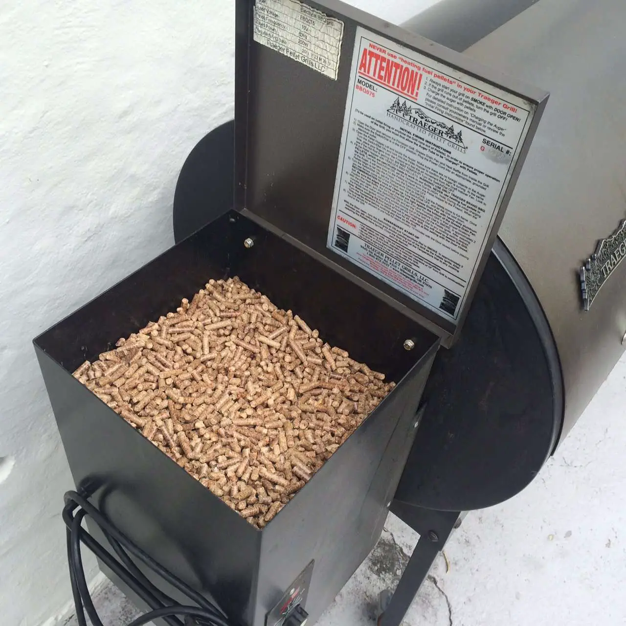 What is a Pellet Grill/Smoker and How Do They Work ...