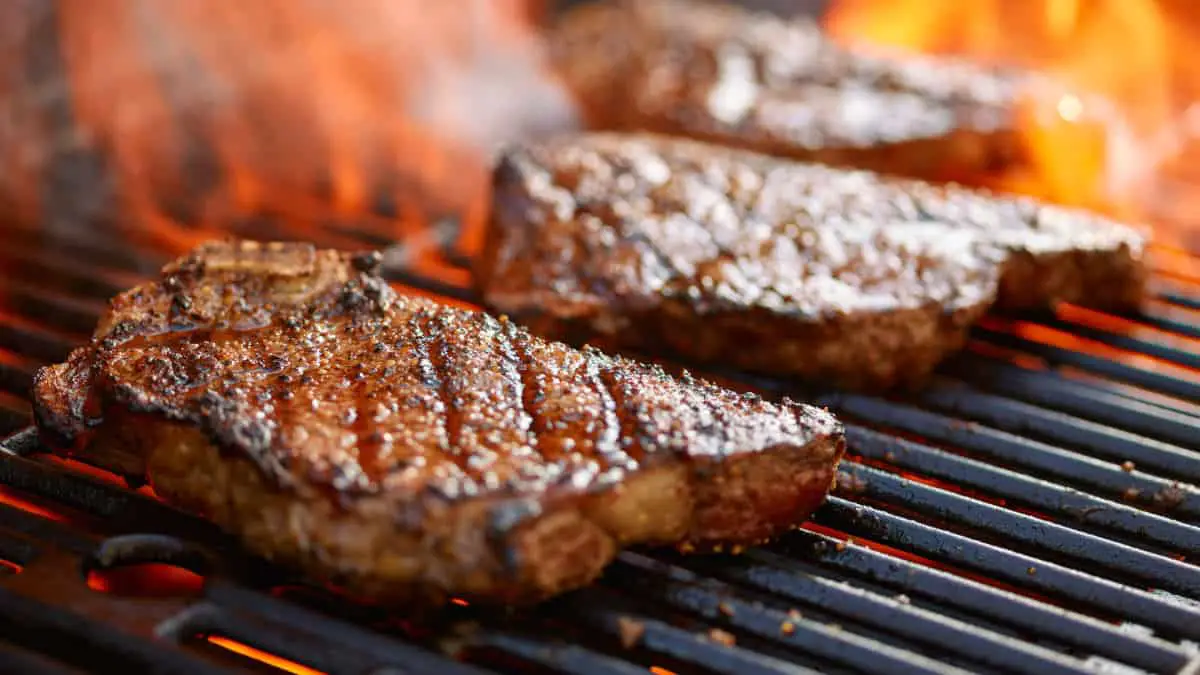 What is Grilling? A Definition and Comparison to BBQ