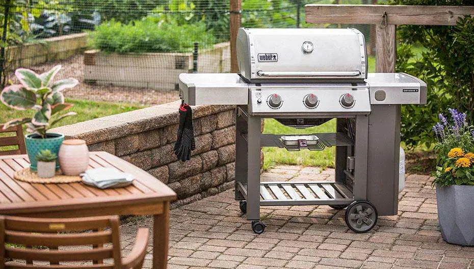 What is the Weber GS4 grilling system?