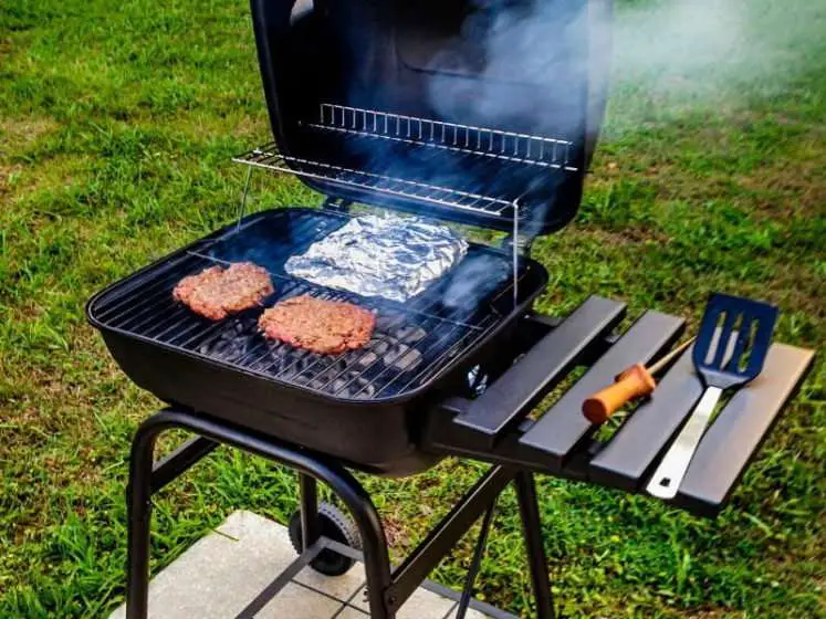 Which is Better Charcoal or Gas Grills?