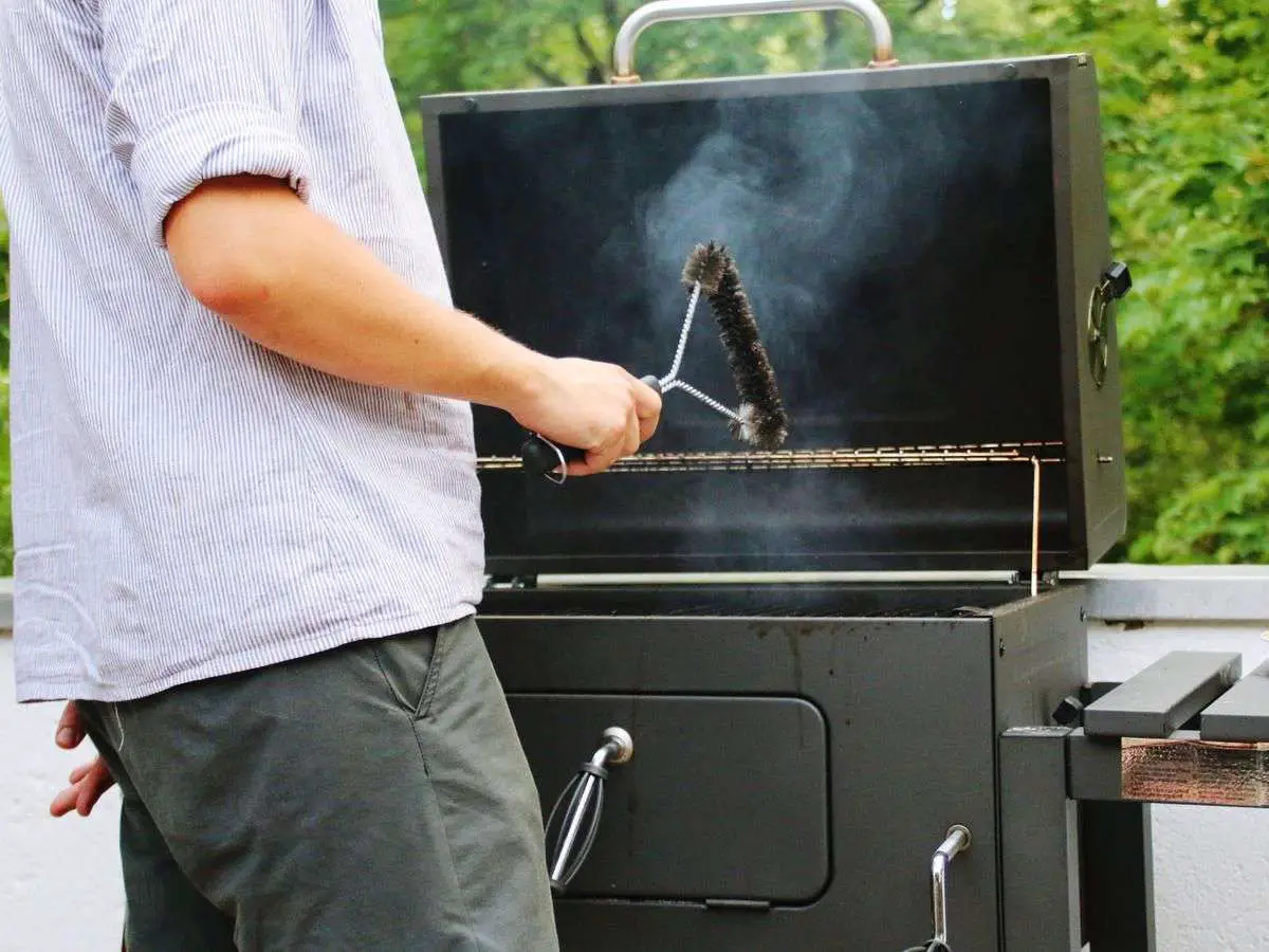 Why You Should Never Use a Wire Brush to Clean Your Grill in 2020 ...