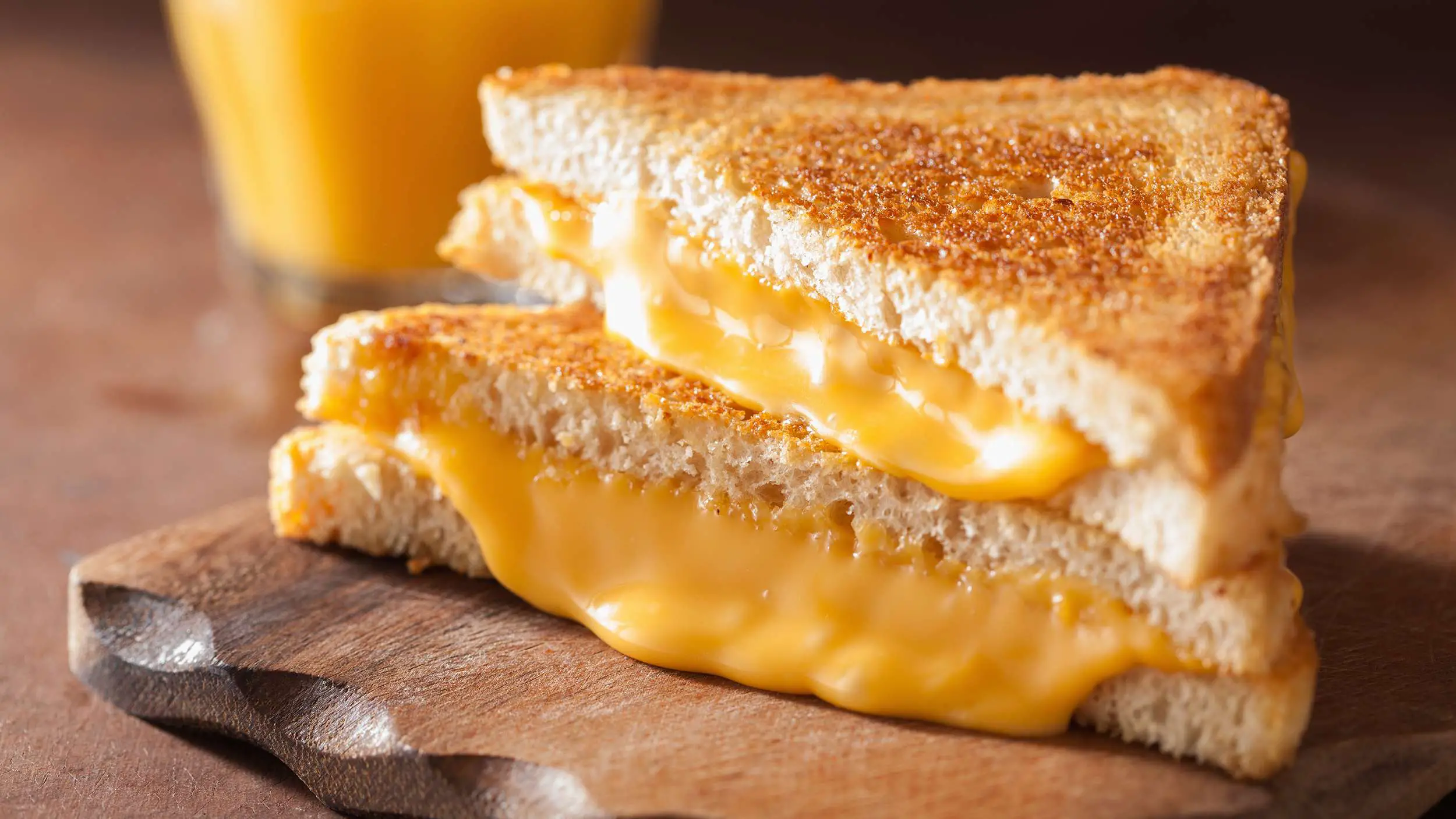 You Should Be Making Your Cheese Toasties With Mayonnaise Not Butter ...